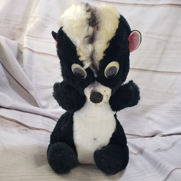 Vintage Google Eye Skunk Plush Stuffed Animal 10 Inch 50s/60s No Tags - Picture 11 of 11
